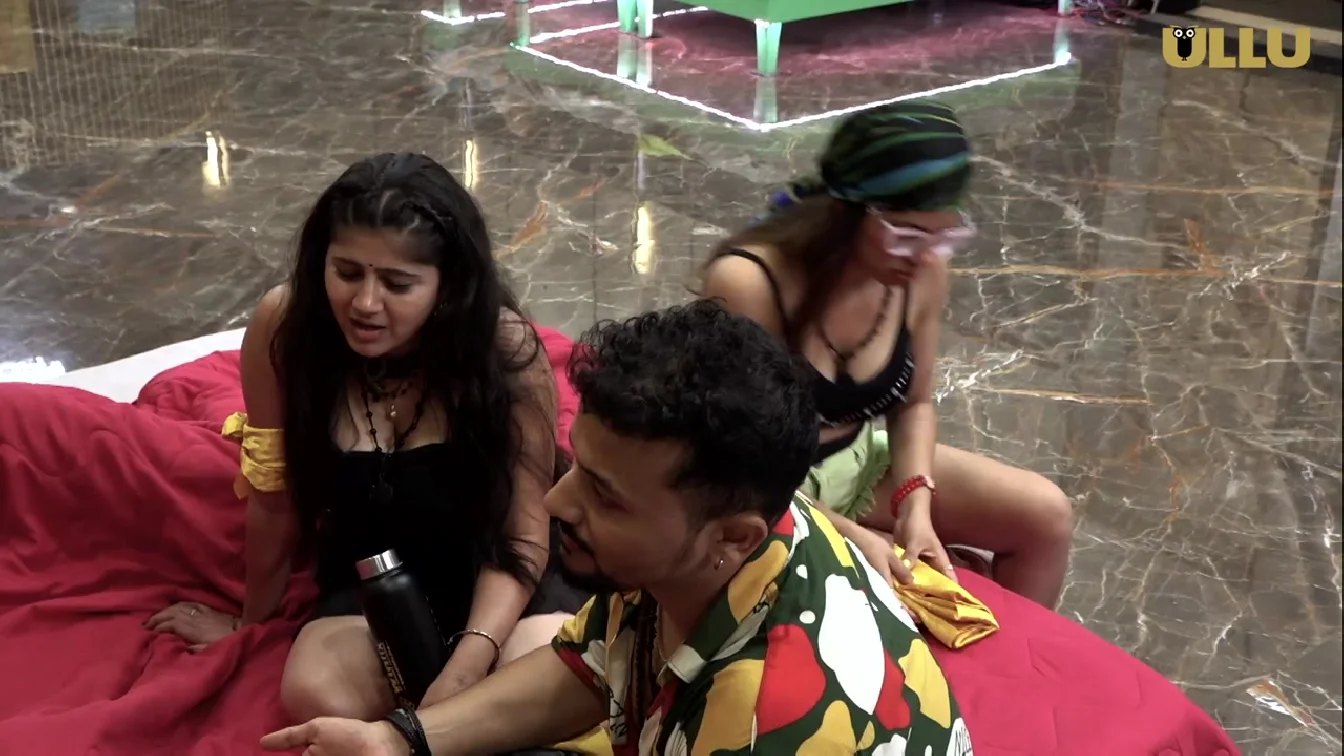 Preview of House Arrest S01 E11 ULLU